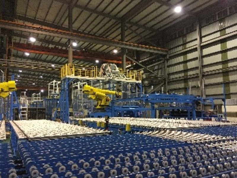 Automated conveying system for LCD panel glass production
